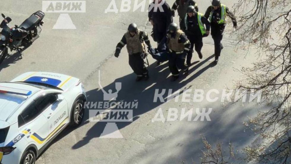 Ως «τρομοκρατική ενέργεια» διερευνάται η επίθεση στο Κίεβο - Πέντε νεκροί, 58χρονος από τη Μόσχα ο δράστης [βίντεο]